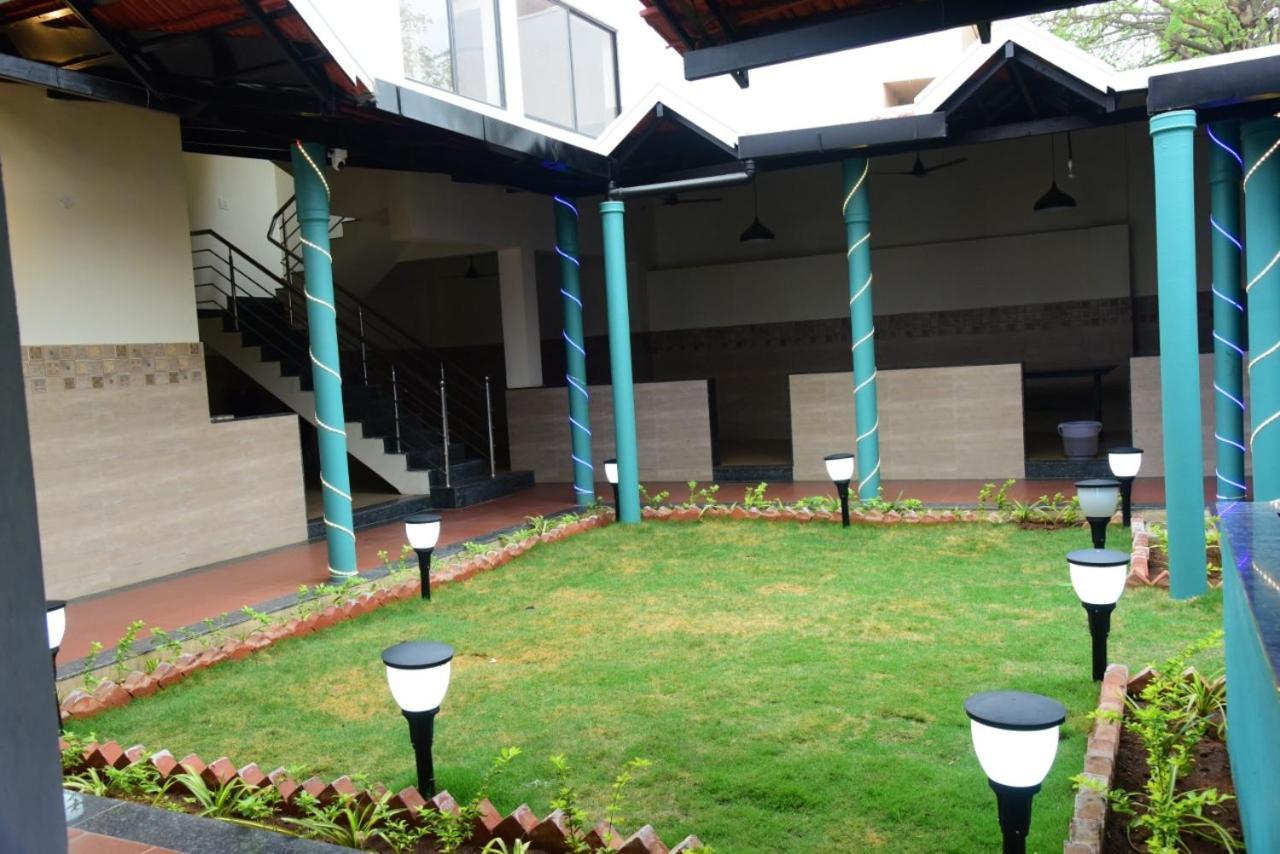 M G Residency Chikmagalur Exterior photo